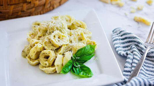 Cheese Tortellini with Vegan Zucchini Pasta Sauce